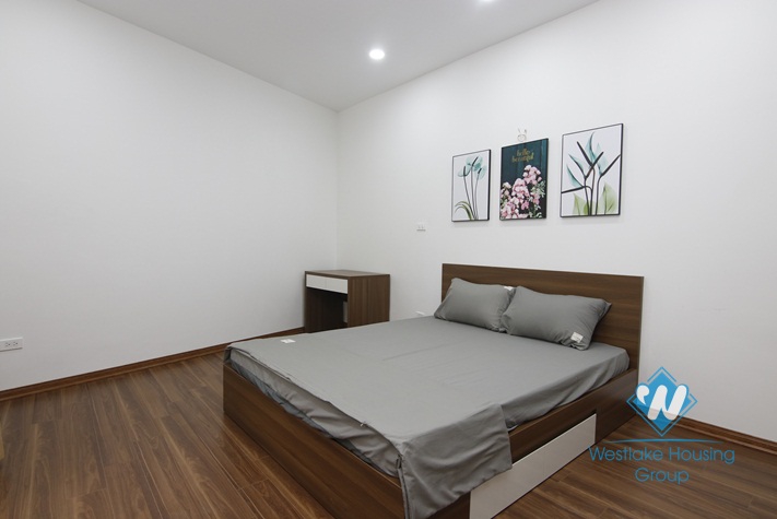 A wonderful 2 bedroom apartment for rent in Dong Da district